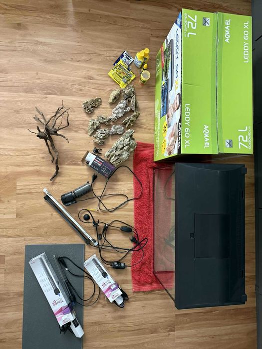 Akwarium Aquael leddy dzień noc 72l i dodatki