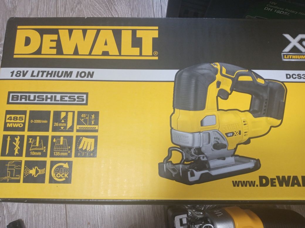 Лобзик акумуляторний DeWALT DCS334N (без акумулятора та ЗП)(DCS334N)