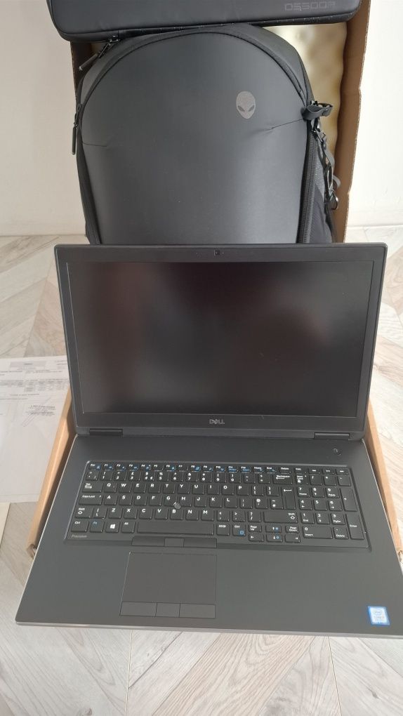 Dell precision 17.3 7730 nowy !
