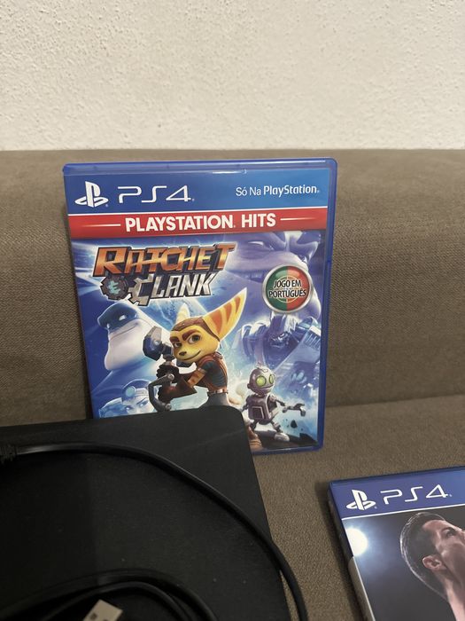 Ps4 como nova quase nunca usada