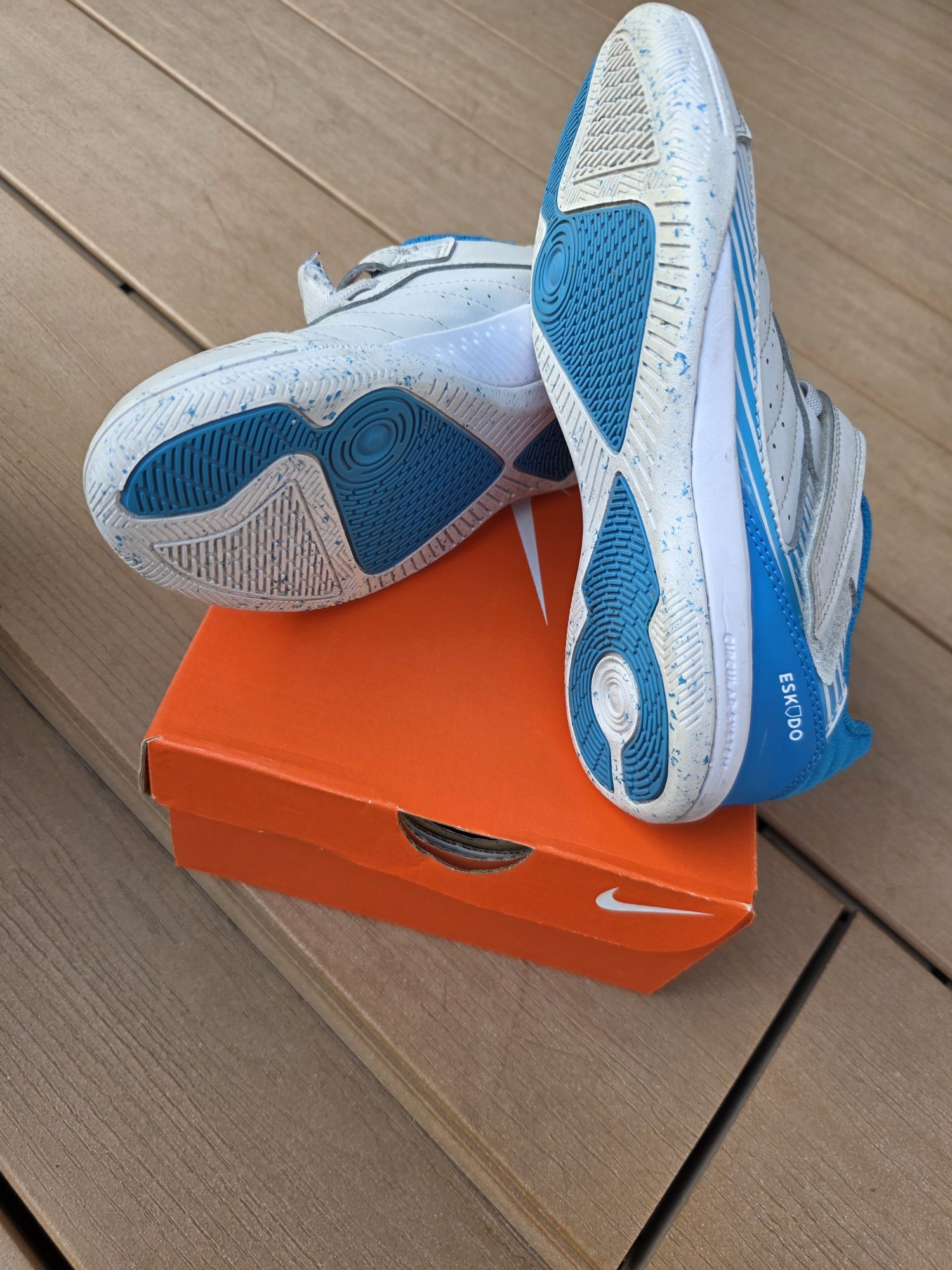 Buty halówki Eskudo rozmiar 34