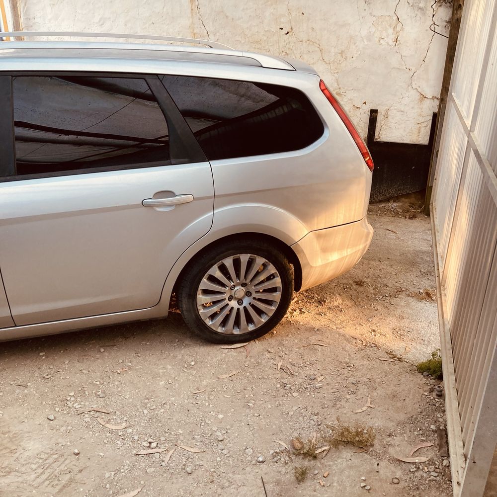 Ford focus titanium 2008