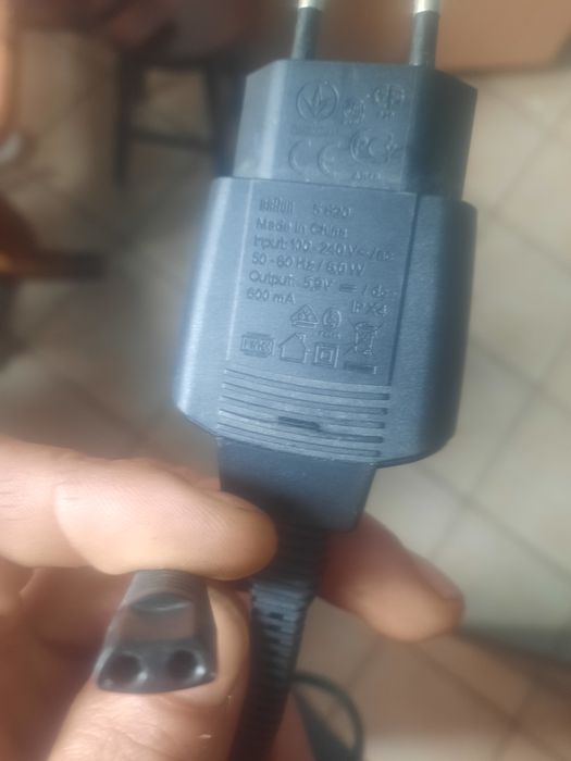 Ładowarka do maszynki BRAUN