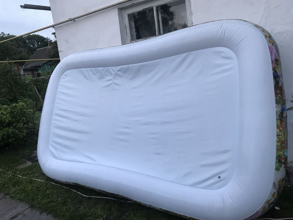Басейн    великий      Intex