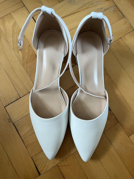 Туфлі білі весільні