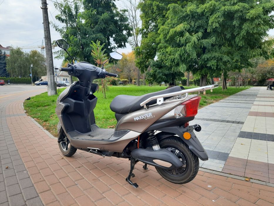 Електроскутер Maxxter. Li ion. Fardriver.