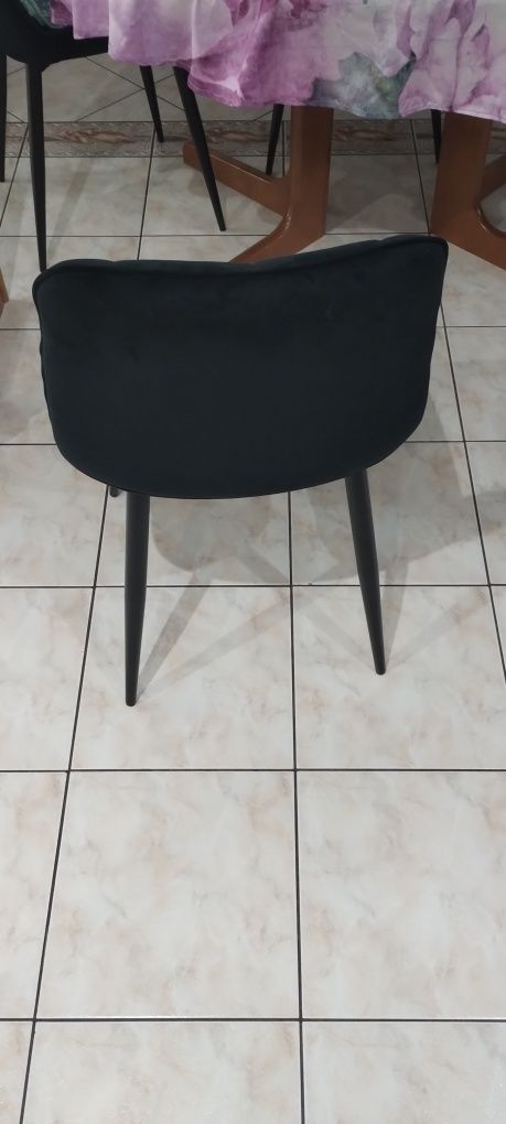 Krzesła 1sztuka posiadam 4