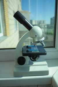 Дитячий мікроскоп