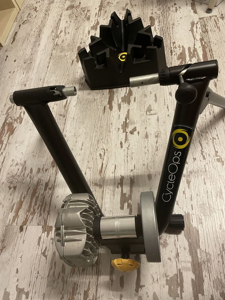 Turbo trainer Cycleops Fluid2