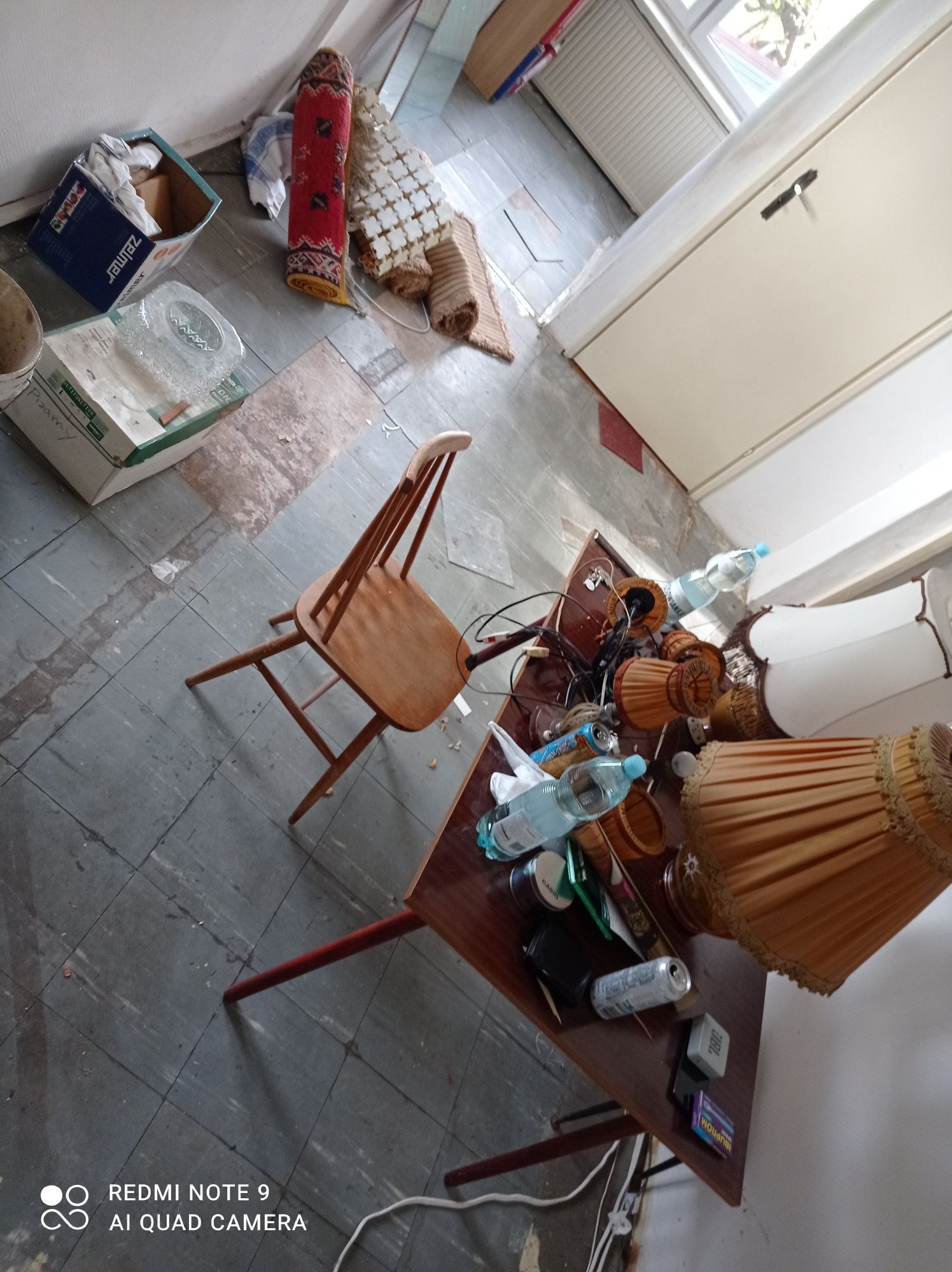 Opróżnianie sprzątanie domów mieszkań piwnic strychów garaży działek