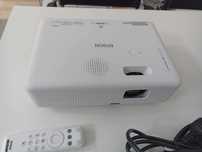 Do sprzedania  Projektor EPSON CO-W01