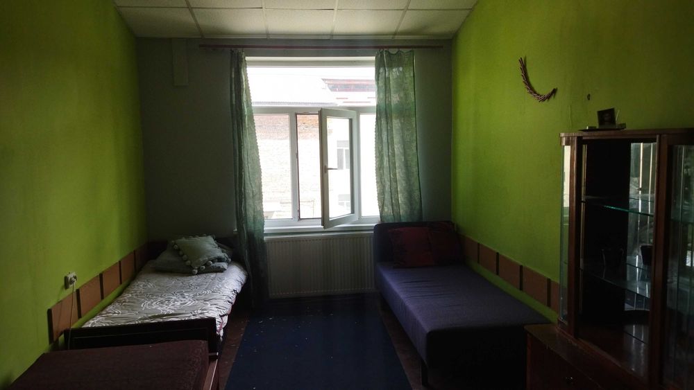 Кімната Б.Хмельницького р-н Підзамче біля центру для 1-2 ос закр на кл