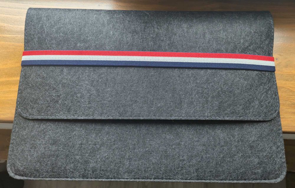 Monitor Zenwire M8P 15.6' | Etui | Stan Idealny