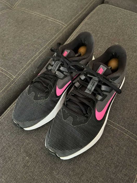 Кросівки Nike розмір 40