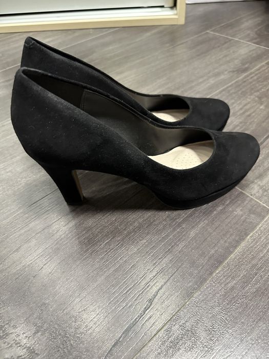 Туфли Clarks замш на каблуке р 39