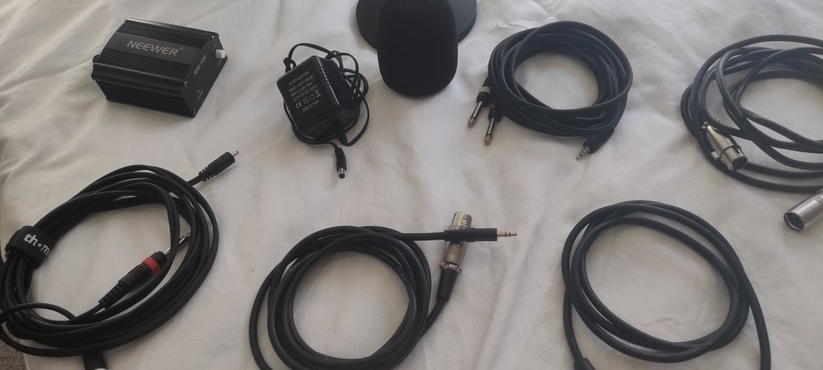 Microfone Profissional Maono AU-A03T novo com condensador