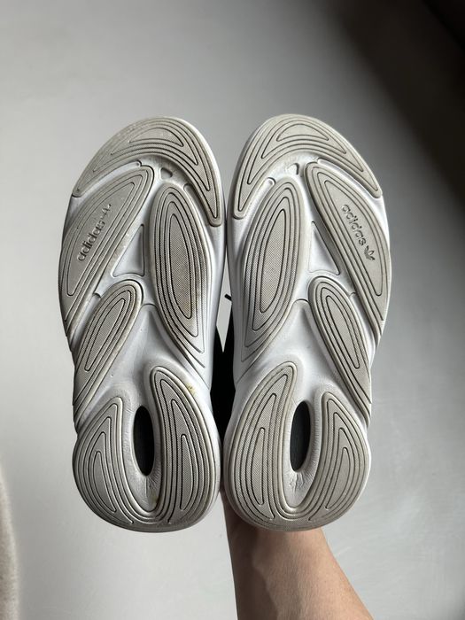 Кроссовки Adidas Ozelia ст.24.5 см