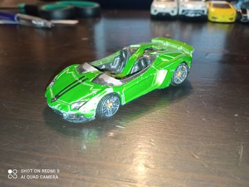 Lamborghini Aventador J hot wheels zielony