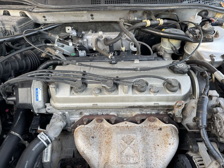 Продам Хонду Акорд 1.8 механика Срочно!