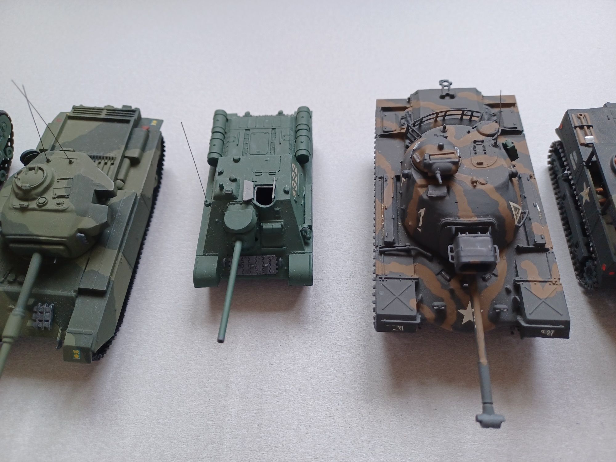 Sprzedam modele w skali 1/72