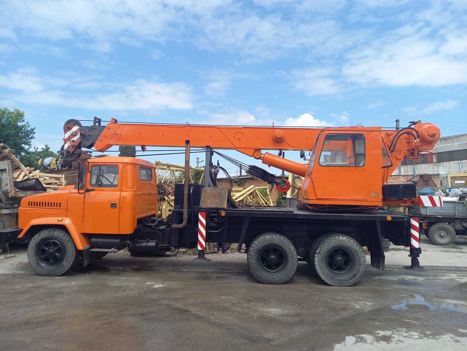Продам Автокран на базе Краза