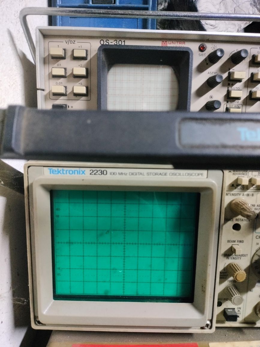 Oscyloskopy oscyloskop lampa UV UNITRA tektronix