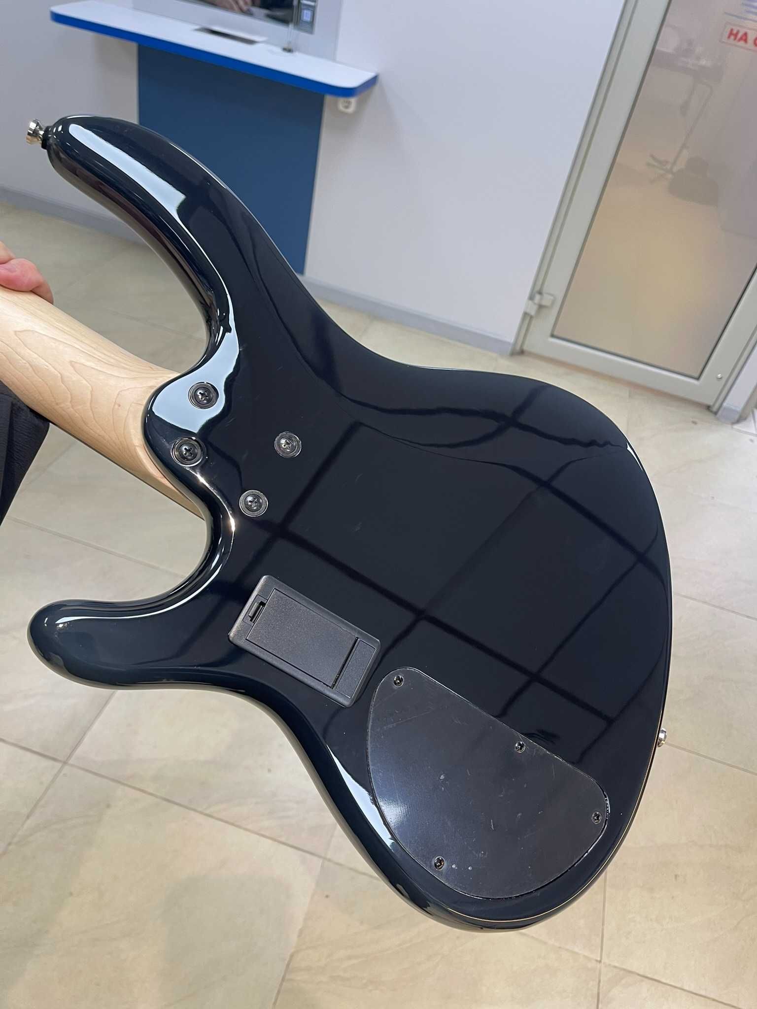 Електрична бас-гітара  Cort Action Bass Plus 4-String Black