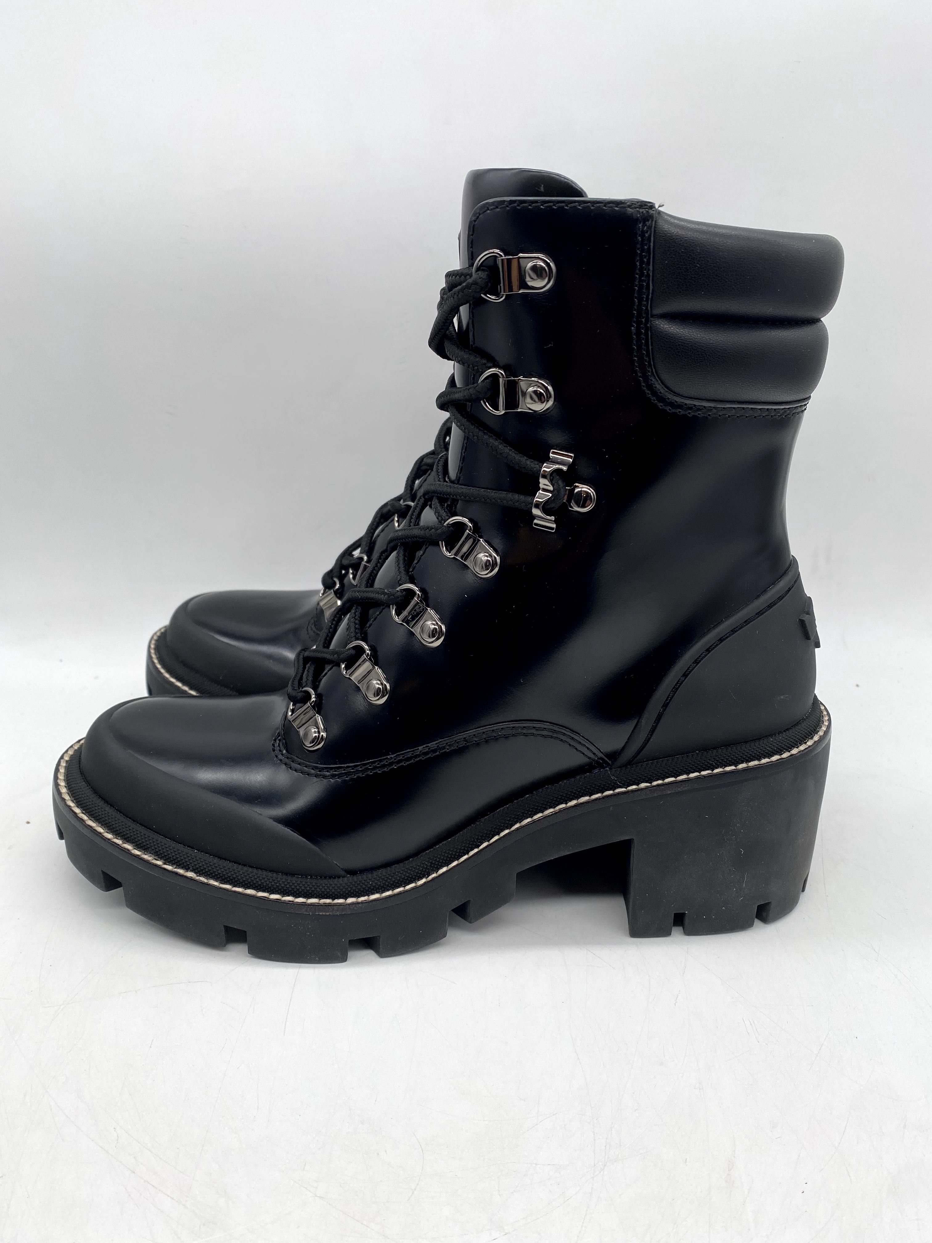 Tory Burch Botki Lug Sole Hiker Ankle Boot 85304 rozmiar 40