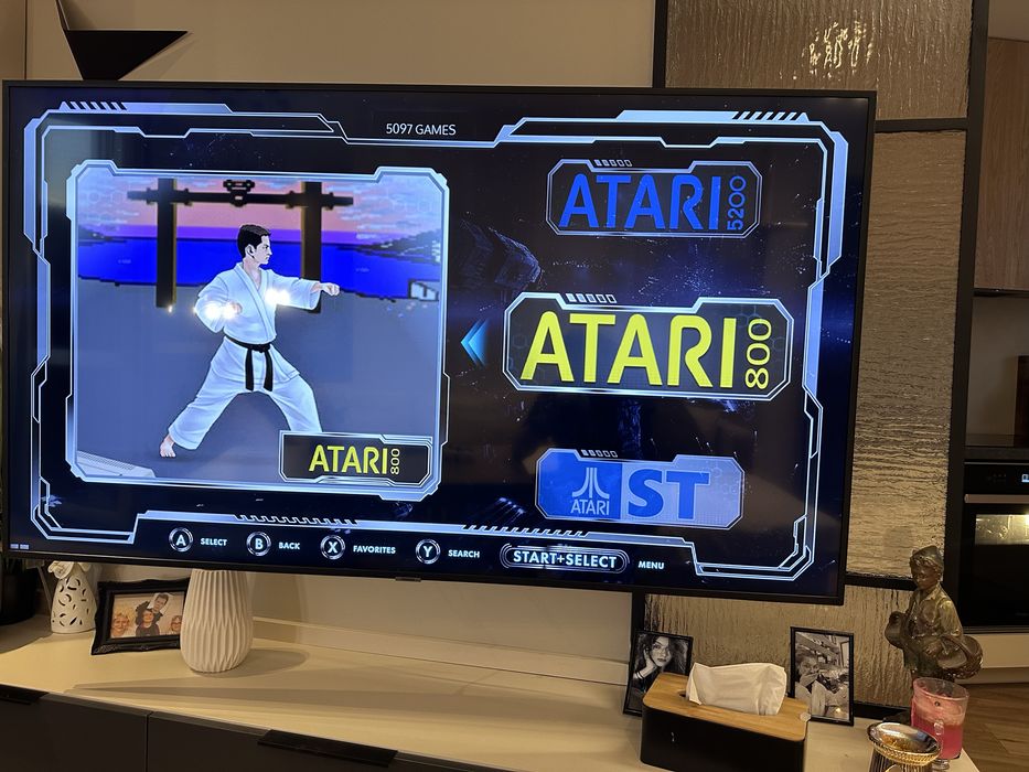 Retro Konsola 4K, 41 tys gier, 2 pady, bezprzewodowa. PSX, Amiga, Pega