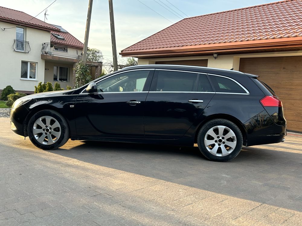 Opel insignia 2.0cdti 131km kombi 2010