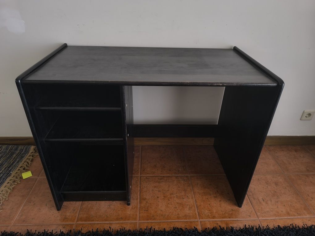 Secretaria preta