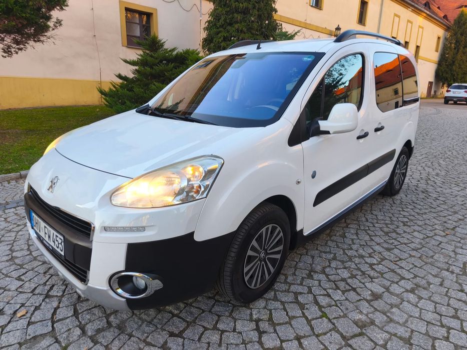 Peugeot Partner Peugeot Partner Tepee Outdoor 1.6 benzyna Klima Super