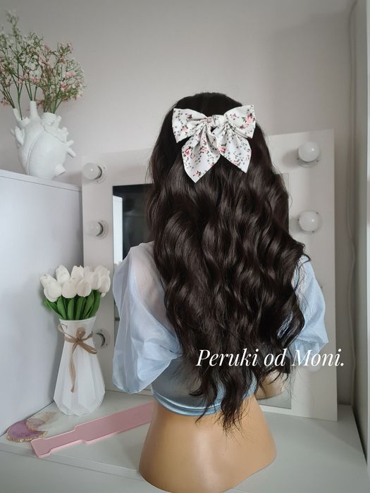 Peruka syntetyczna ciemny brąz