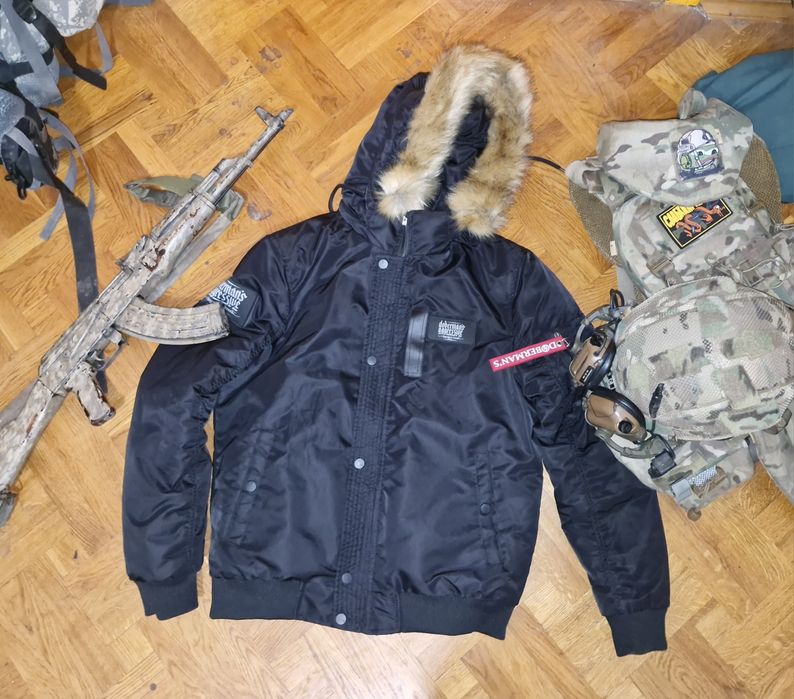 зимовий бомбер Doberman's agressive