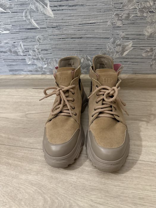 Ботінки осінні жіночі