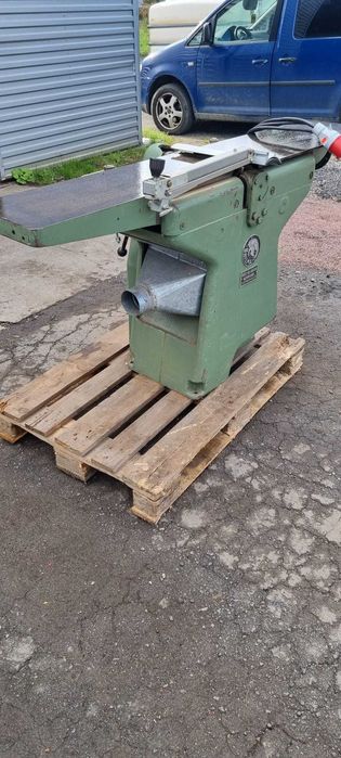 Strugarka-wyrówniarka do drewna