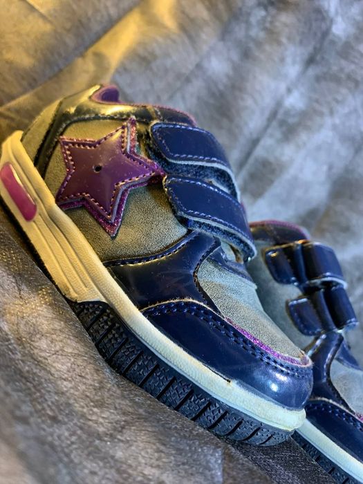 Продам кросівки walk (25р)