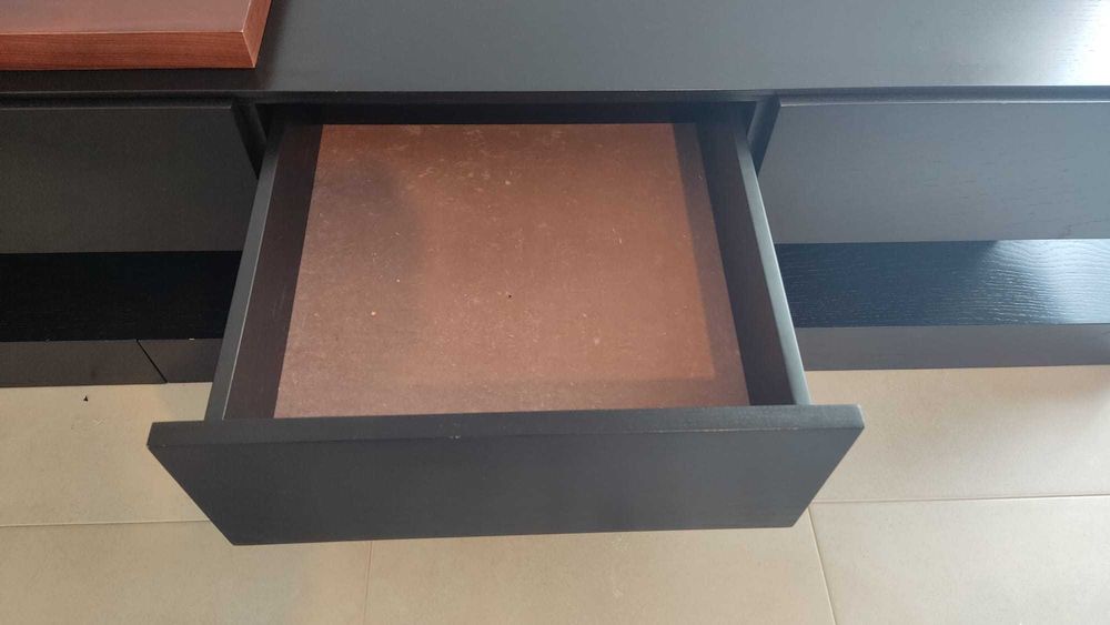 Conjunto Móveis Sala / TV PerSantos (em Madeira  - Castanho/Wenguê)