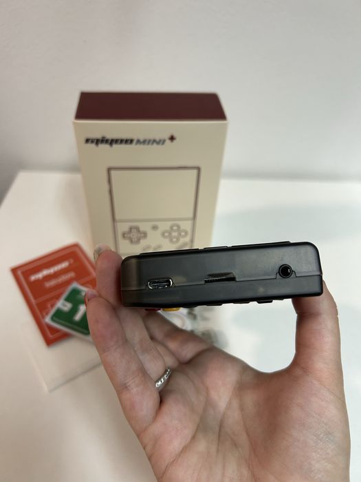 Consola Miyoo Mini Plus Crystal Black