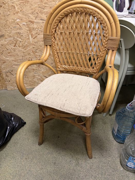 Стул ротанговый б/у