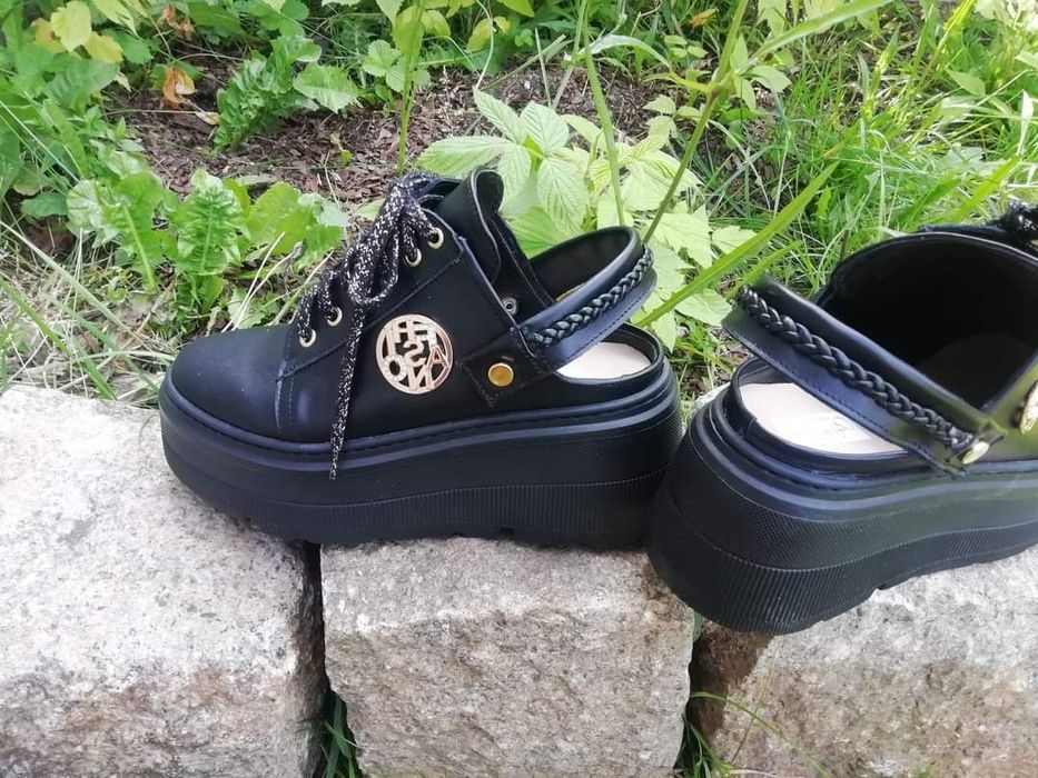 Piękne mokasyny klapki naturalna skóra nowość