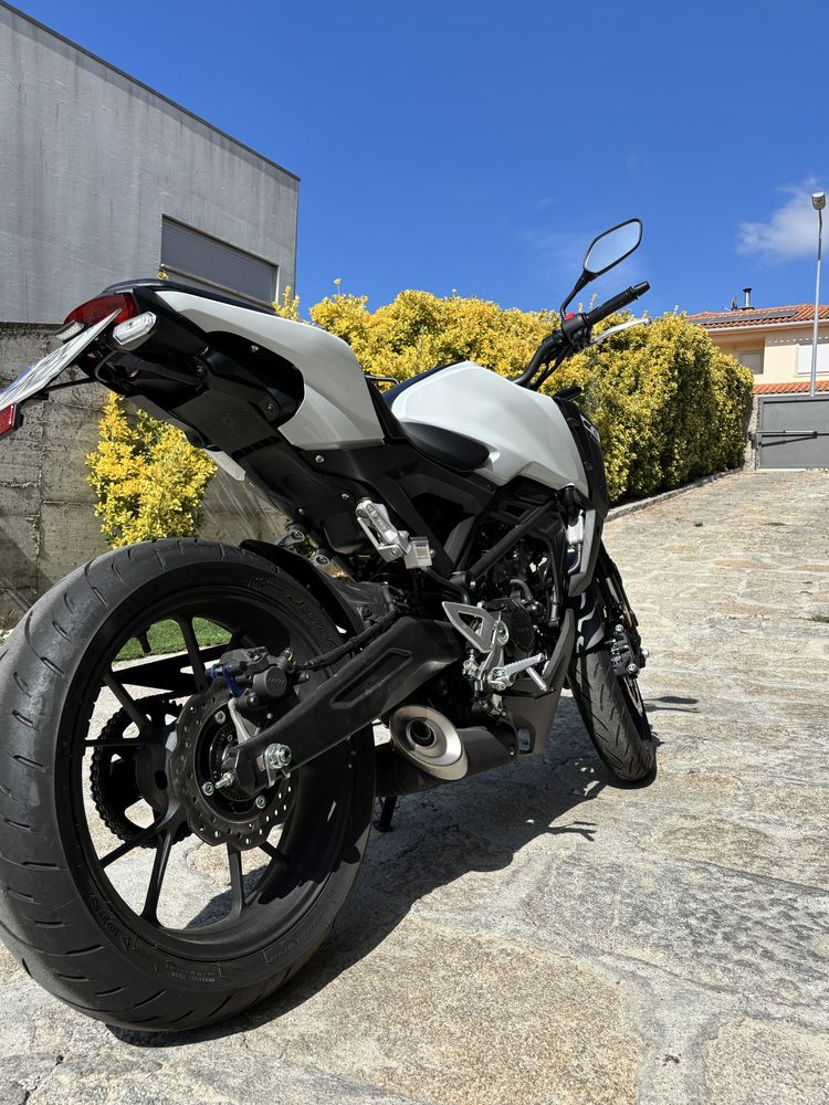 Honda CB125R – 2024 – 127 km – Como Nova