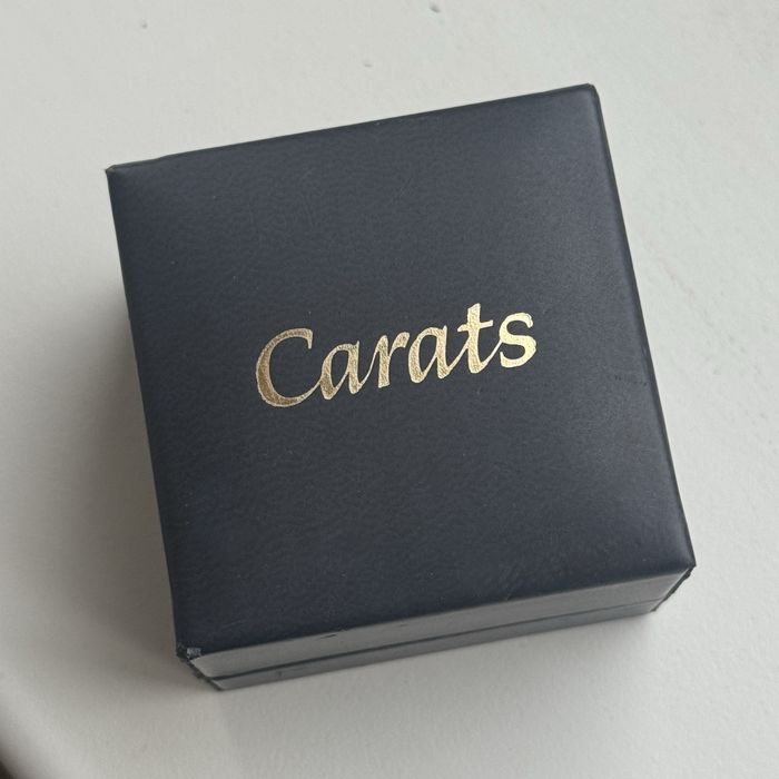 Каблучка з діамантом