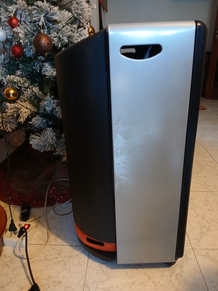 Aquecedor a gás cor preto