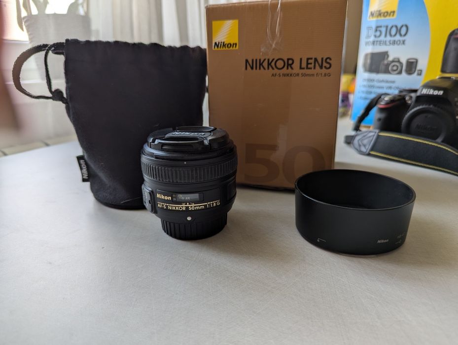 Nikon D5100 + nikkor 50mm 1.8, 35mm 1.8, 18–105mm + аксесуари
