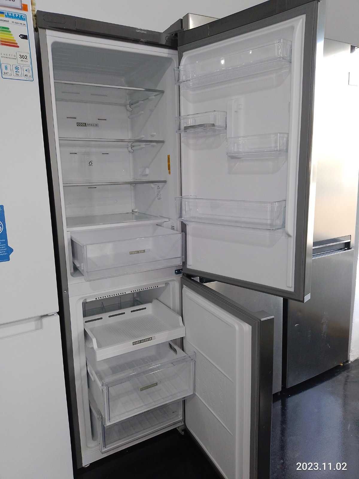 Холодильник Whirlpool W7X 810 OX 0 повний No Frost висота 191,2  сірий