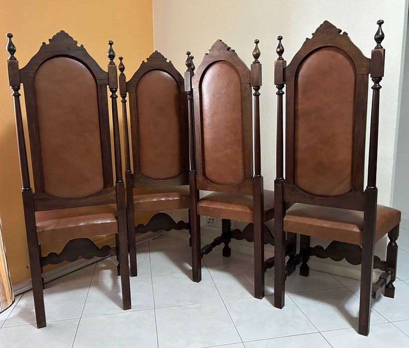 6 Cadeiras de Sala de Jantar em Madeira maciça e Pele - Vintage