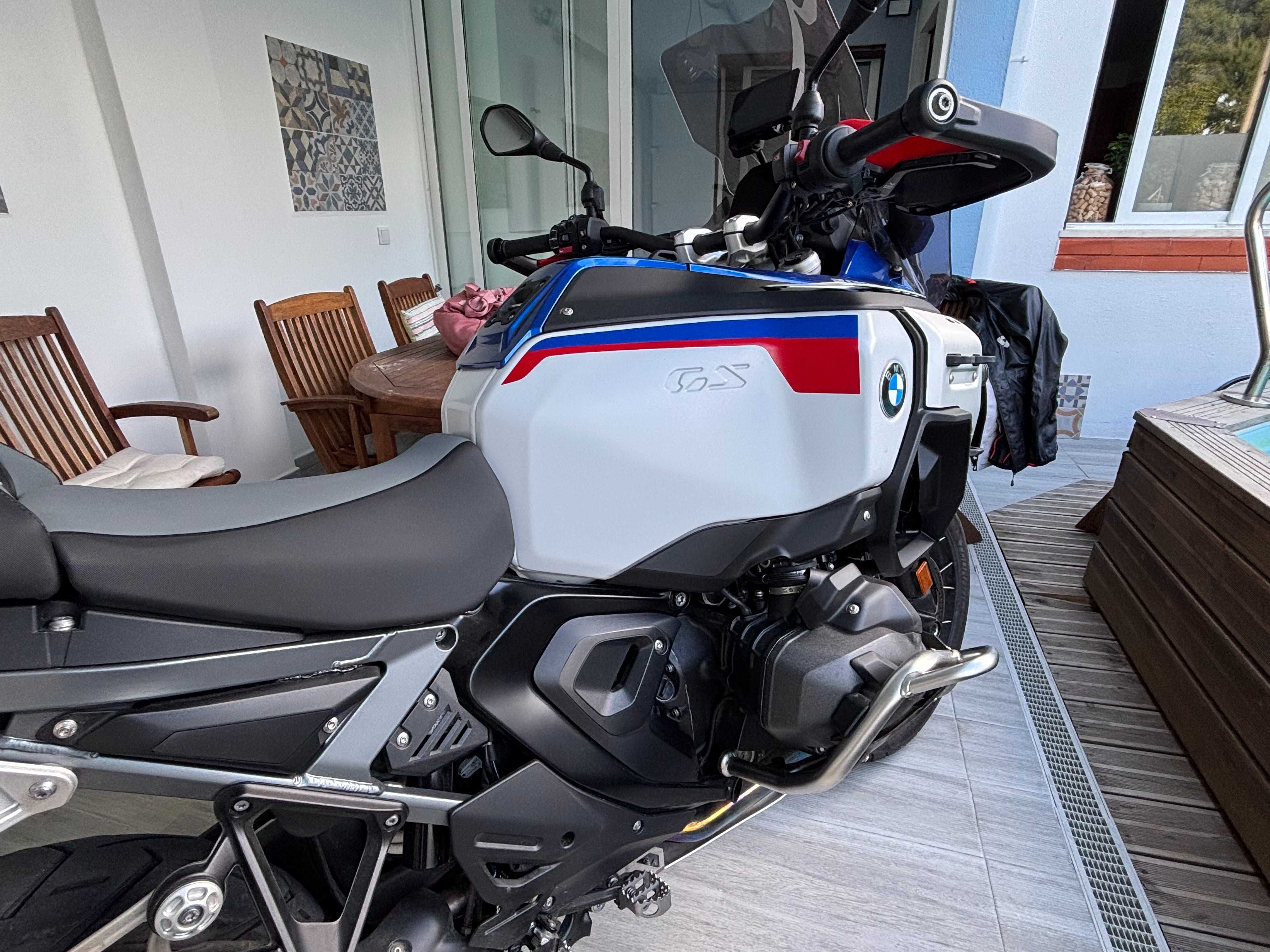 BMW R 1300 GS Adventure-Praticamente nova+ EXTRAS! ACEITO RETOMA/TROCA
