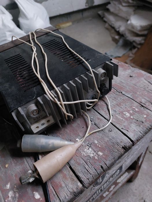 Зарядное устройство