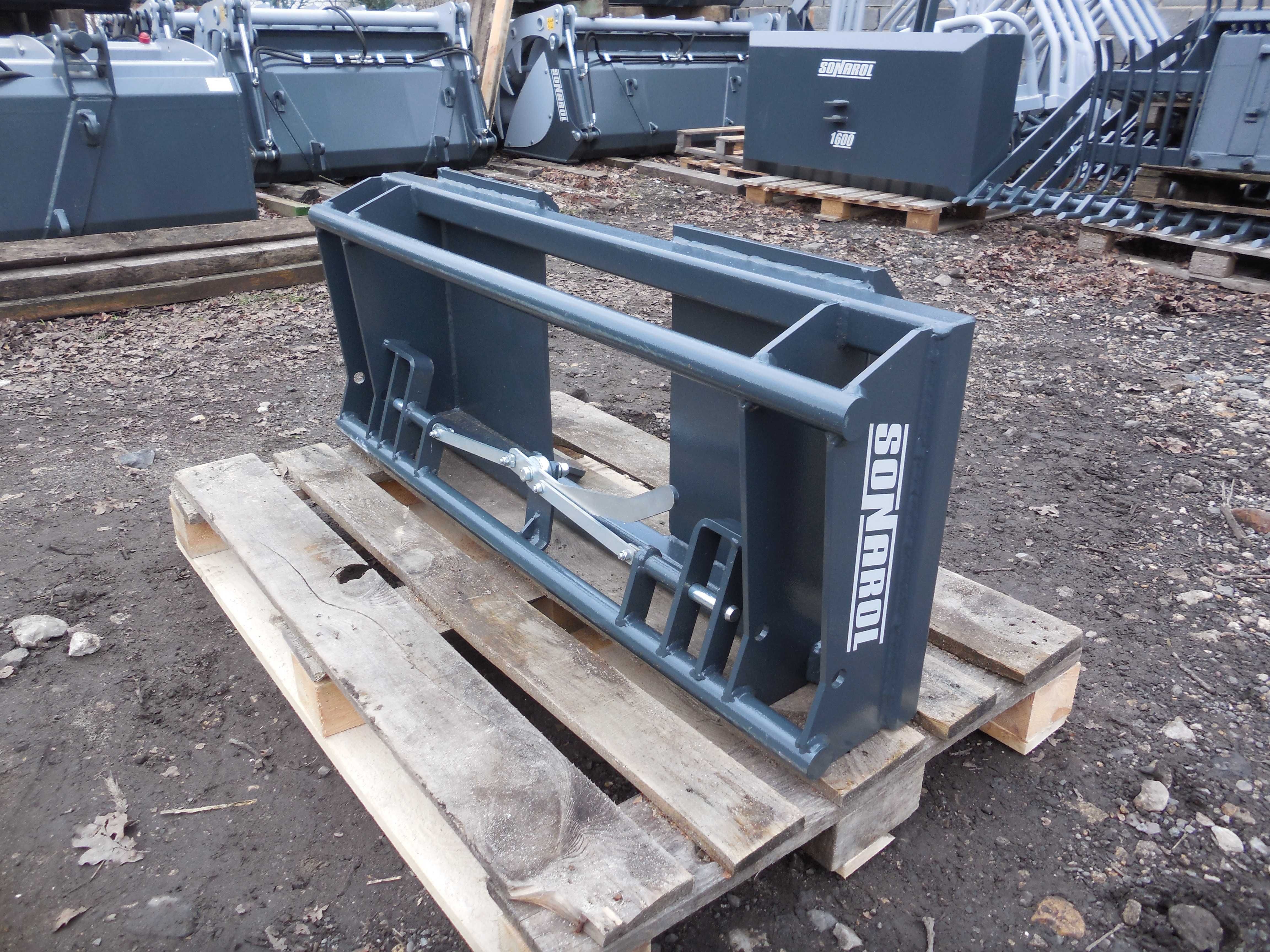 SONAROL Przejściówka Adapter Redukcja BOBCAT MINI na mocowanie EURO